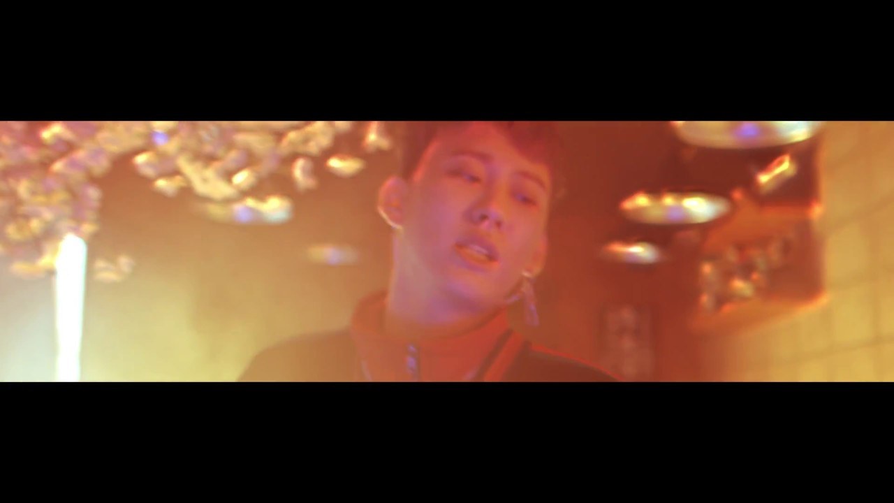 시온 (Feat. 우디고차일드) 'Lookin'' 뮤직비디오